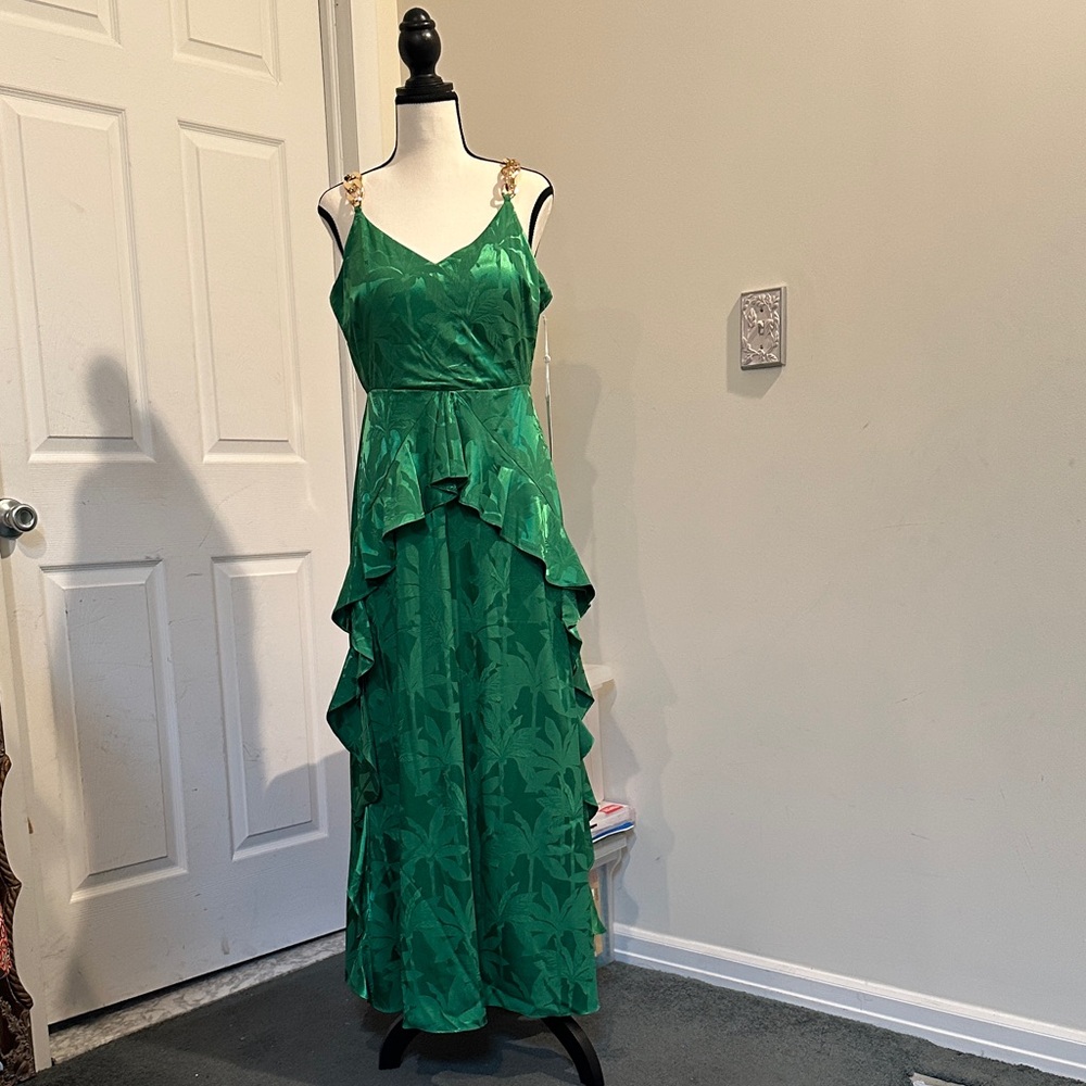 Elegant Green Ruffle Dress